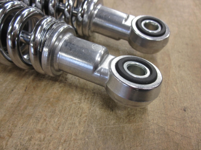 Støddæmpere ny model årg.77-79 1 sæt, LUXUS som originale.