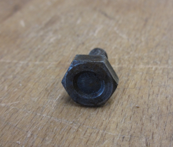 Bolt for geartrommel