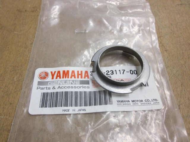 Nederste metal fjederstyrer K1 forgaffel 79- Original