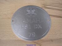 Magnetdæksel aluminium med logo - model og årgang FS1 DX 79